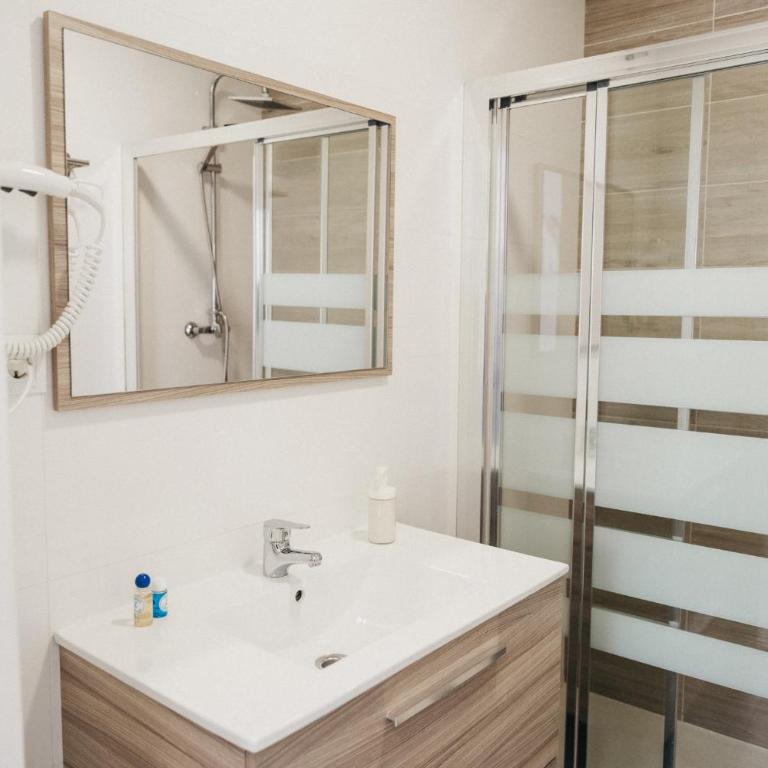Marimel Nerja Alojamientos - Apartamento de 2 dormitorios - 1