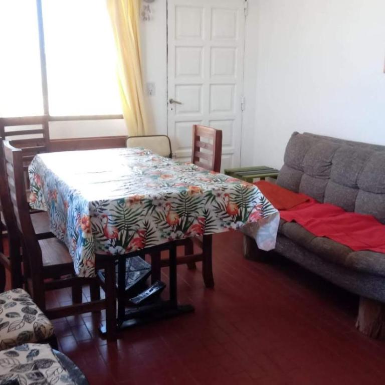 El Paso - One-Bedroom Apartment - 2