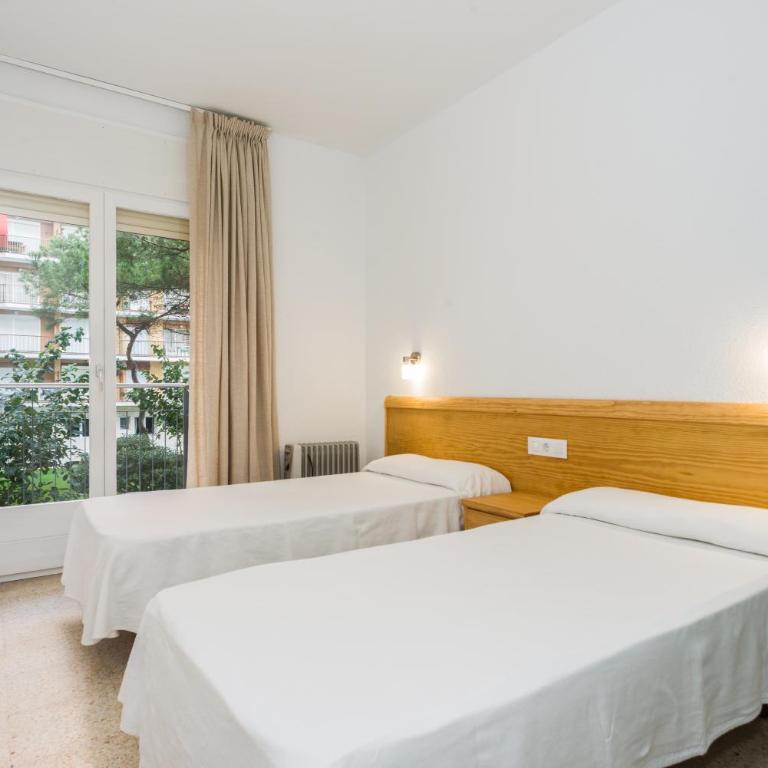 Apartamentos Blanes-Condal Costa Brava - Apartamento con vistas a la piscina - 2
