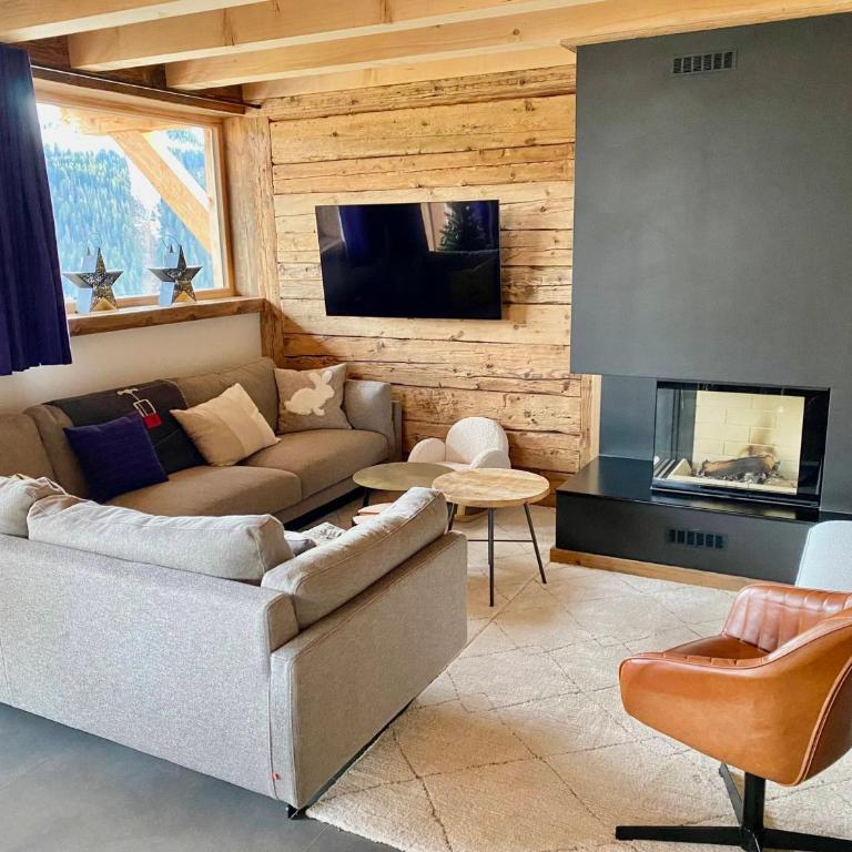 Chalet moderne avec jacuzzi et accès skis aux pieds - FR-1-505-199 - Chalet - 12