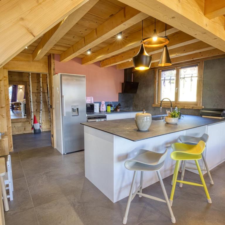 Chalet moderne avec jacuzzi et accès skis aux pieds - FR-1-505-199 - Chalet - 13