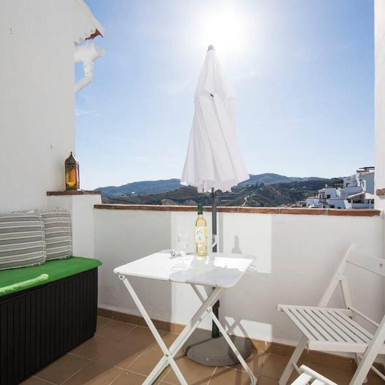 Apartamento 33, Frigiliana Spacious family Apartment with large Pool in the town center HansOnHoliday Rentals - Apartamento de 3 dormitorios - 26