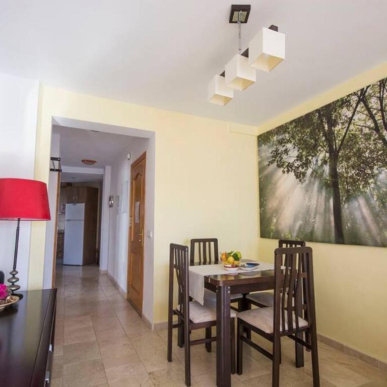 Apartamento 33, Frigiliana Spacious family Apartment with large Pool in the town center HansOnHoliday Rentals - Apartamento de 3 dormitorios - 28