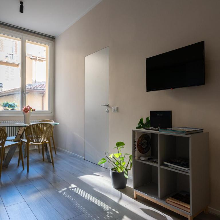Palazzo Marsili Serenity - One-Bedroom Apartment - 5