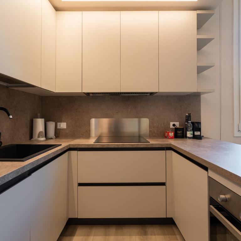 Palazzo Marsili Serenity - One-Bedroom Apartment - 10