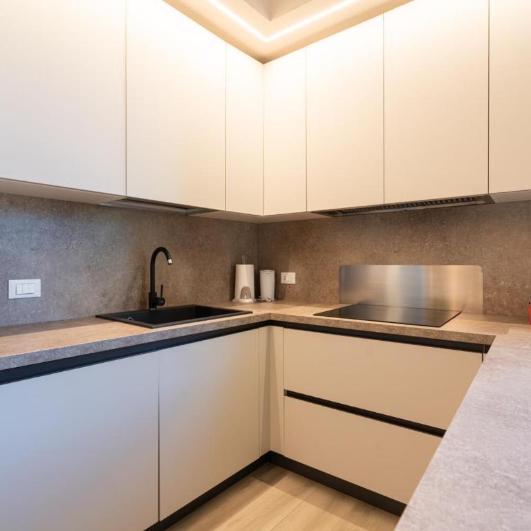 Palazzo Marsili Serenity - One-Bedroom Apartment - 4