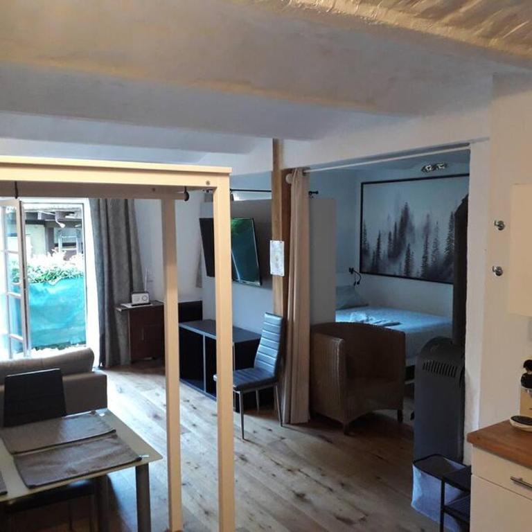 LOFT Groundfloor, 45sqm, 1-3 guests, free parking & self check-in - Apartment mit 1 Schlafzimmer - 2
