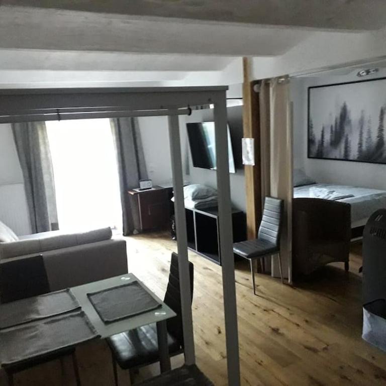LOFT Groundfloor, 45sqm, 1-3 guests, free parking & self check-in - Apartment mit 1 Schlafzimmer - 3