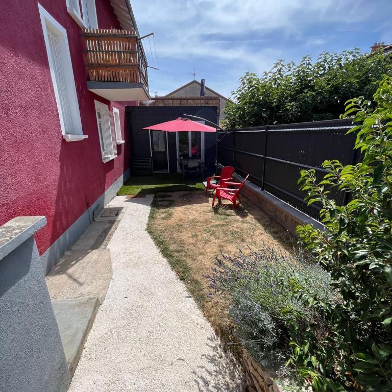 Maison rouge - Appartement - Rez-de-Chaussée - 2