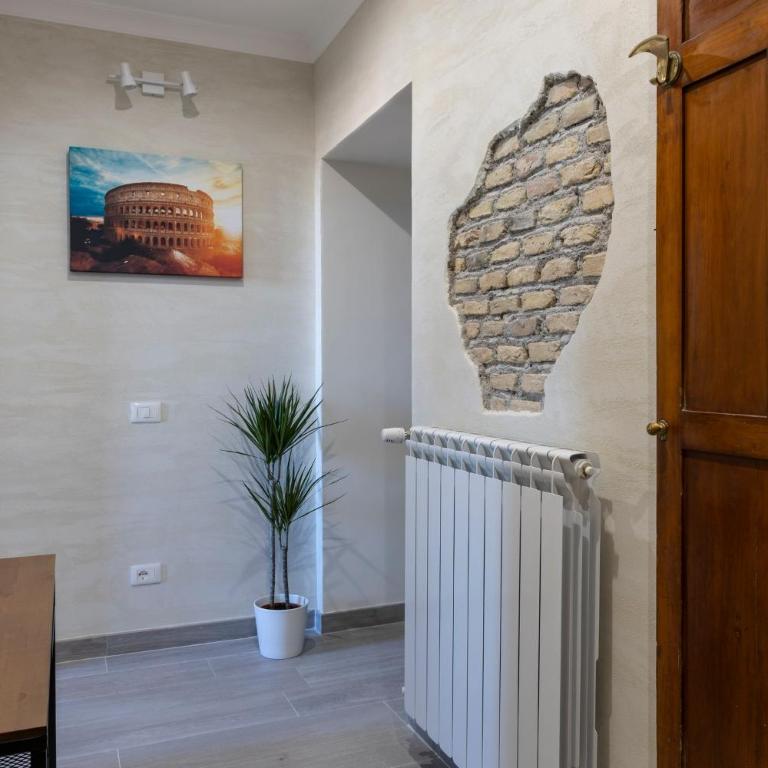 A due passi dal Colosseo - Appartamento con 2 Camere da Letto - 2