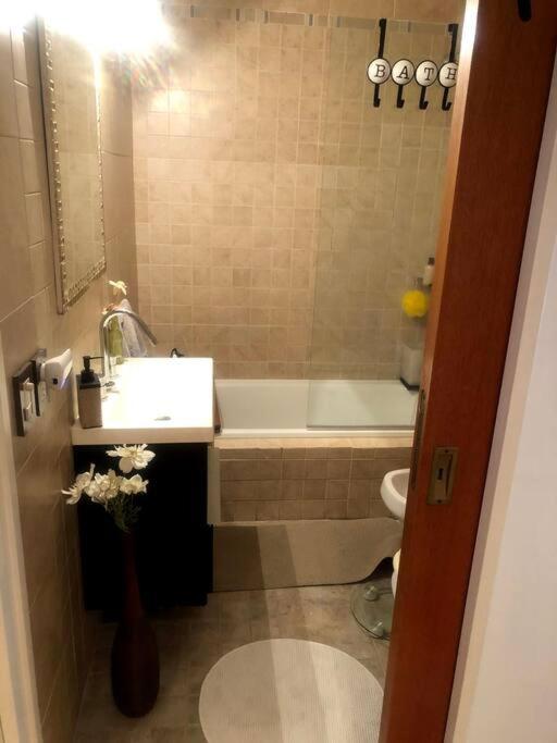 Bello piso entero de 85 mts - Apartamento de 1 dormitorio - 26