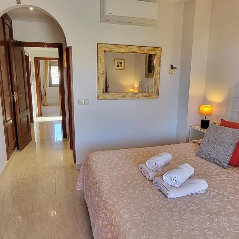 Fuengirola - Luxury 3 bedrooms apartment - Three-Bedroom Apartment - 12