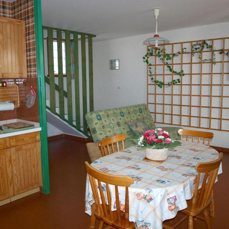 Vacances à Saint-Jean-de-Monts : Pavillon intime 6 pers., proche plage et commerces - FR-1-323-369 - Maison de Vacances - 4