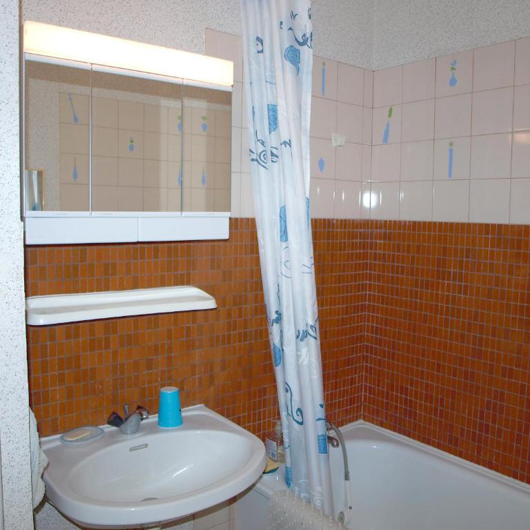 Vacances à Saint-Jean-de-Monts : Pavillon intime 6 pers., proche plage et commerces - FR-1-323-369 - Maison de Vacances - 5