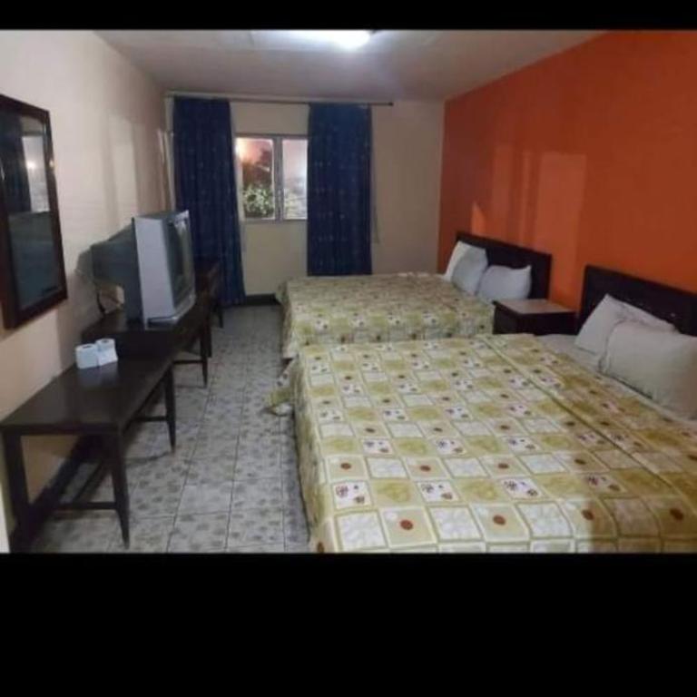 Hotel Estación Guadalajara - Twin Room - 10