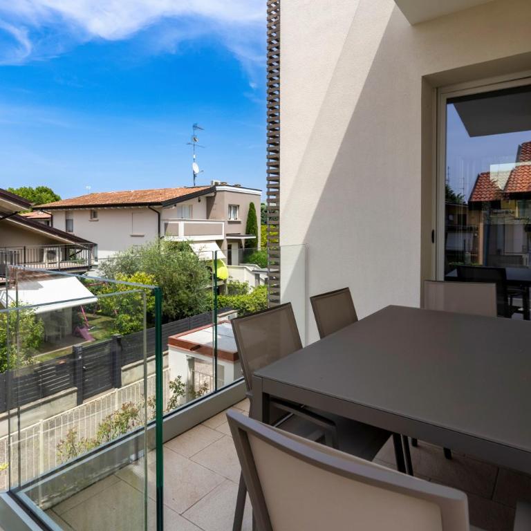 MALVEZZi Apartments - Appartamento con Balcone - 14