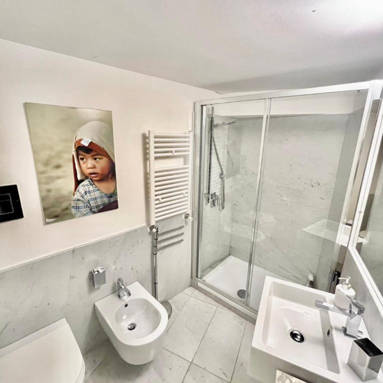 Prince Moncada - One-Bedroom Apartment - 3