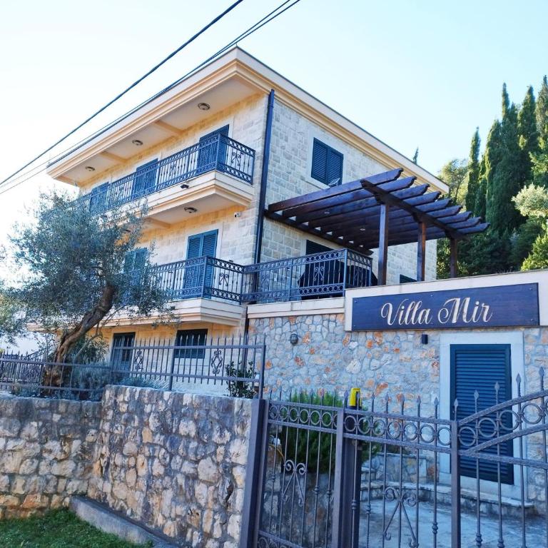 Villa Mir, Igalo, Herceg Novi - Three-Bedroom Villa - 1