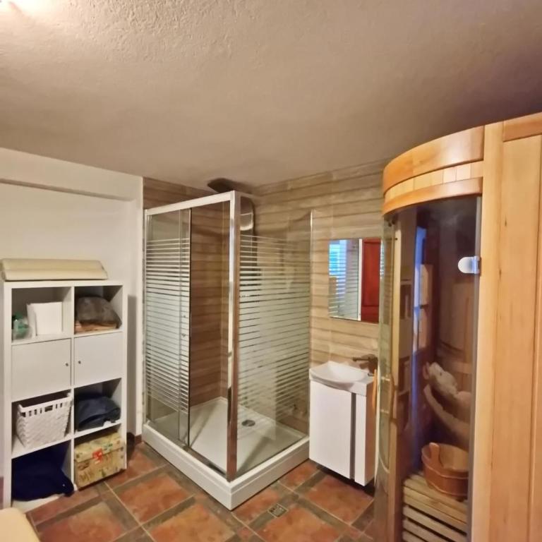 Villa Mir, Igalo, Herceg Novi - Three-Bedroom Villa - 29