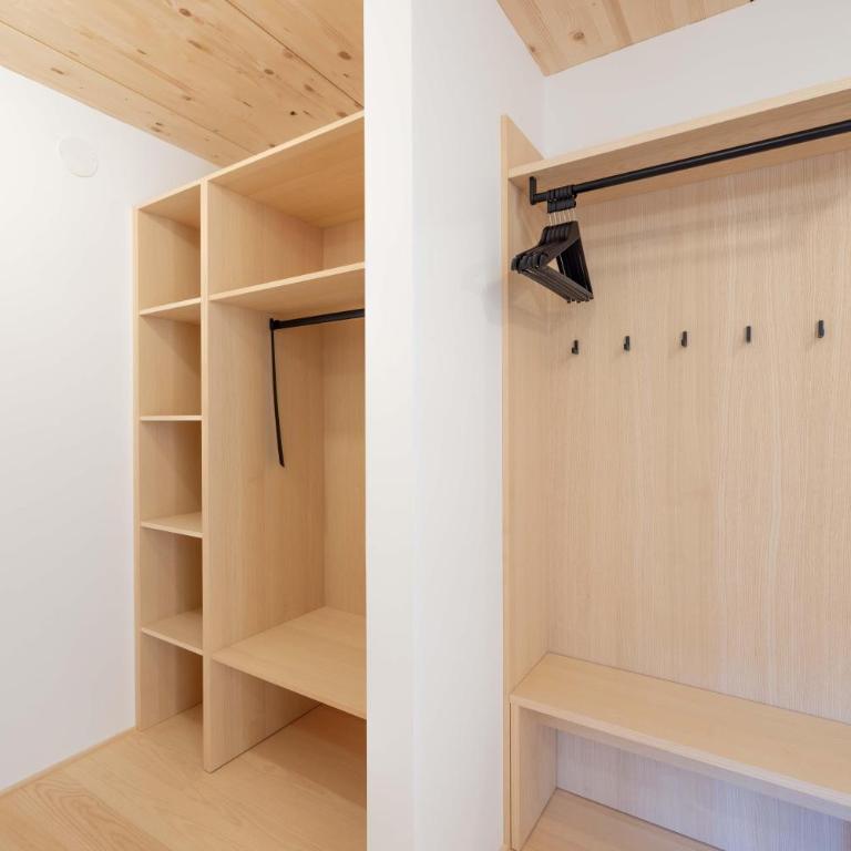 Apartmenthaus A24 - Appartamento con 3 camere da letto e doccia - 8
