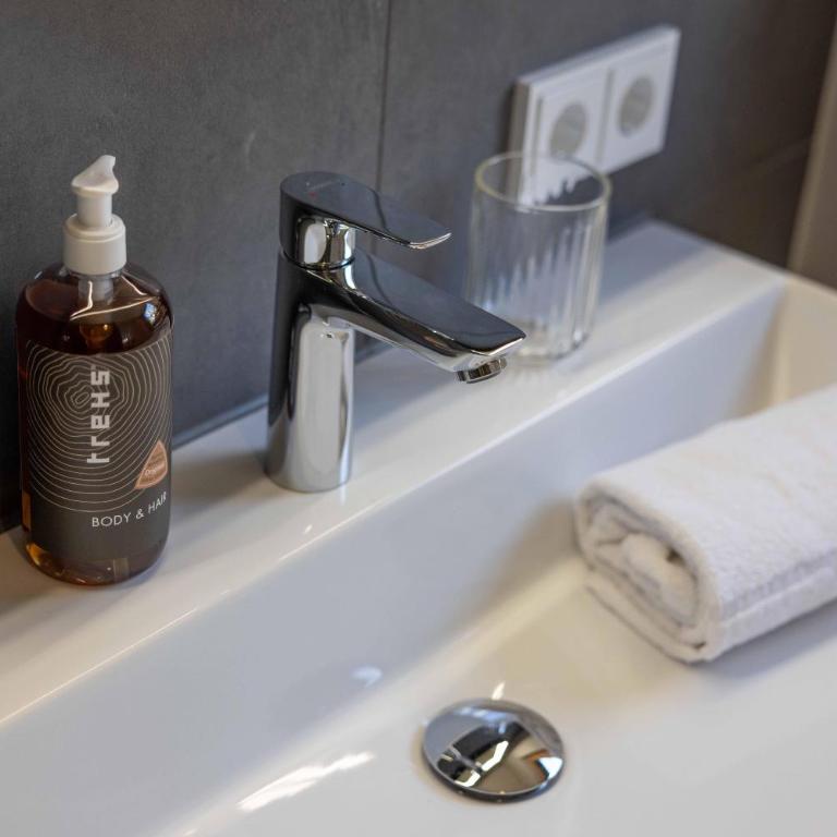 Apartmenthaus A24 - Appartamento con 1 Camera da Letto con Bagno - 14