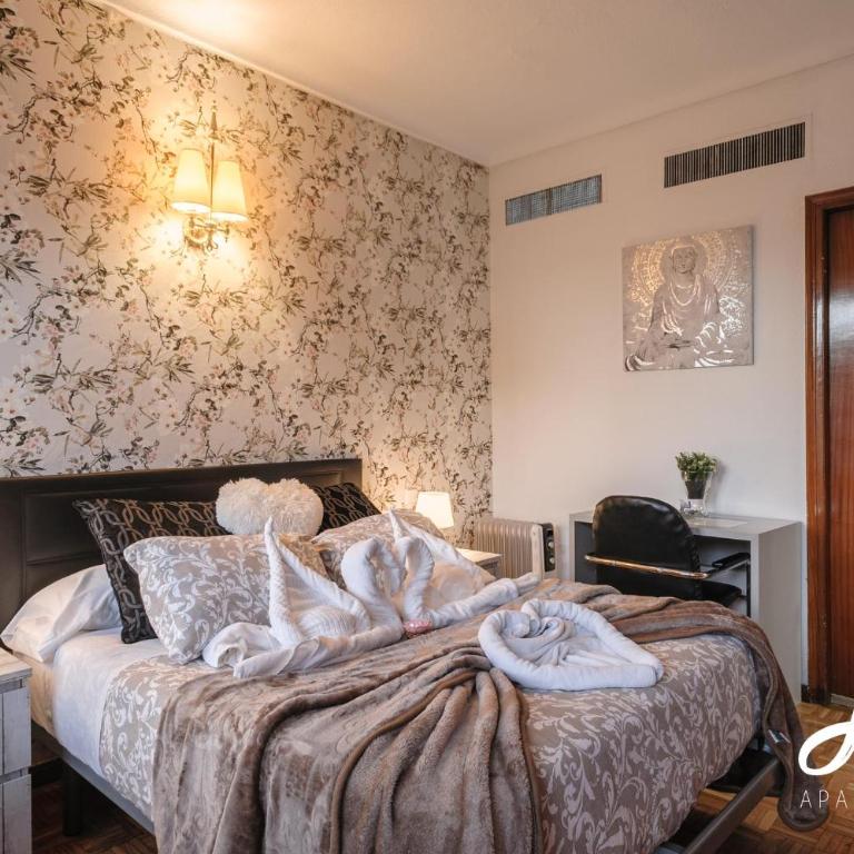 HR-Madrid-Puerta del Sol - Double Room with Private Bathroom - 21