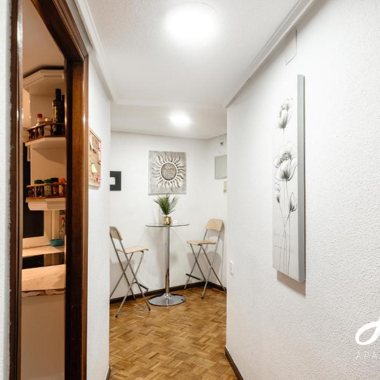 HR-Madrid-Puerta del Sol - Double Room with Private Bathroom - 33