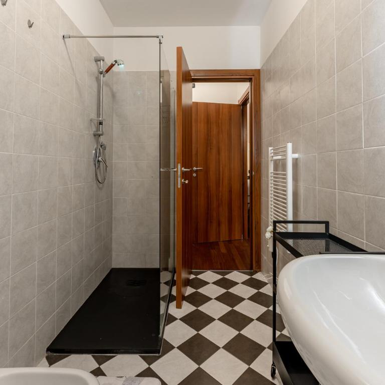 casa/studio Ricard Centro storico Arona - Appartamento con 1 Camera da Letto - 15
