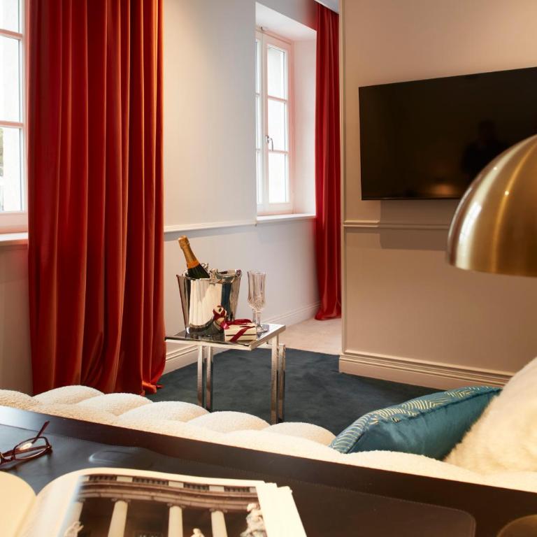 The Townhouse - Suite King Deluxe - 8