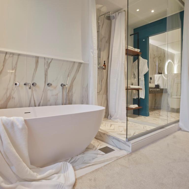 The Townhouse - Suite King Deluxe - 14