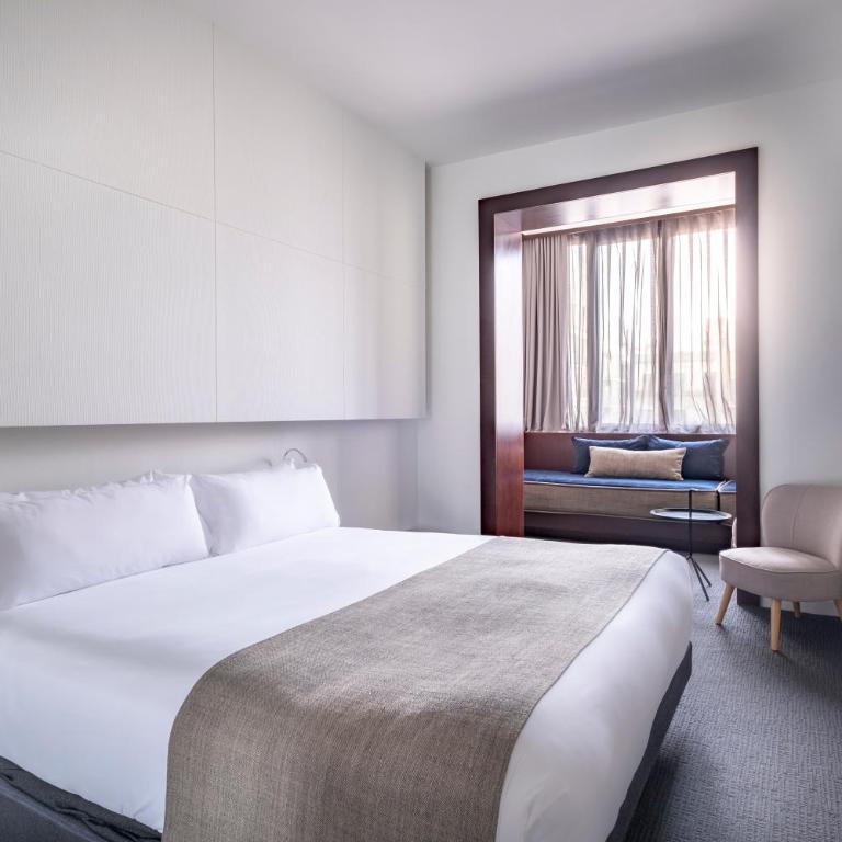 Sixtytwo Hotel - Double Room with Extra Bed - 9