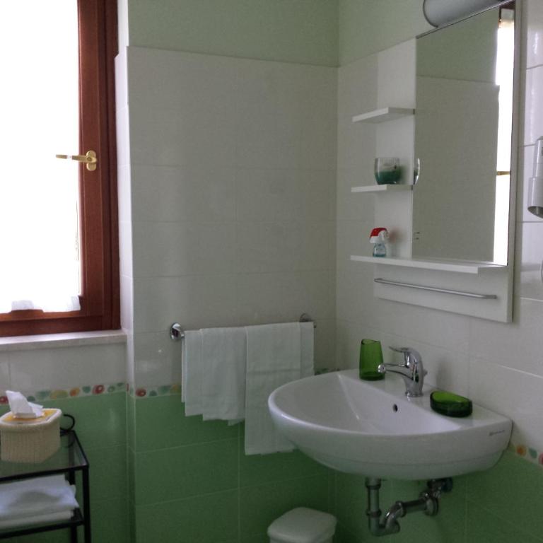 Garden B&B - Double Room Single Use - 1