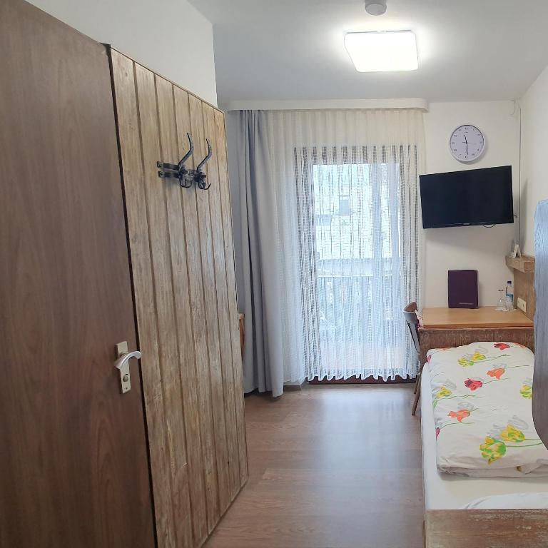 Hotel Garni Haus Alpine - Chiemgau Karte inkl - Einzelzimmer - 3