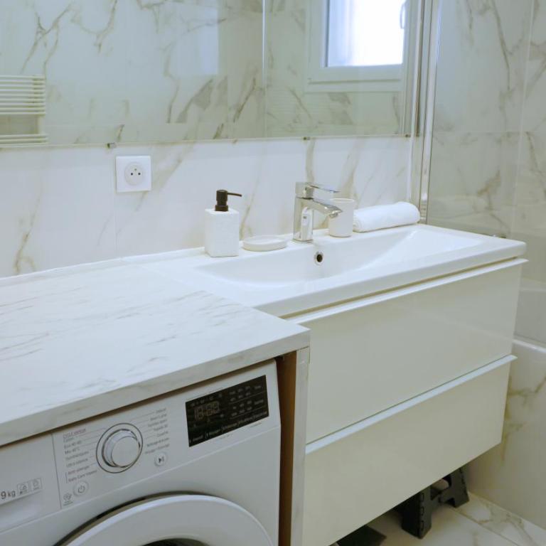 Proche Centre Ville, T4, Exclusivité Congrès - Palmazur Vacances - Appartement 3 Chambres - 11