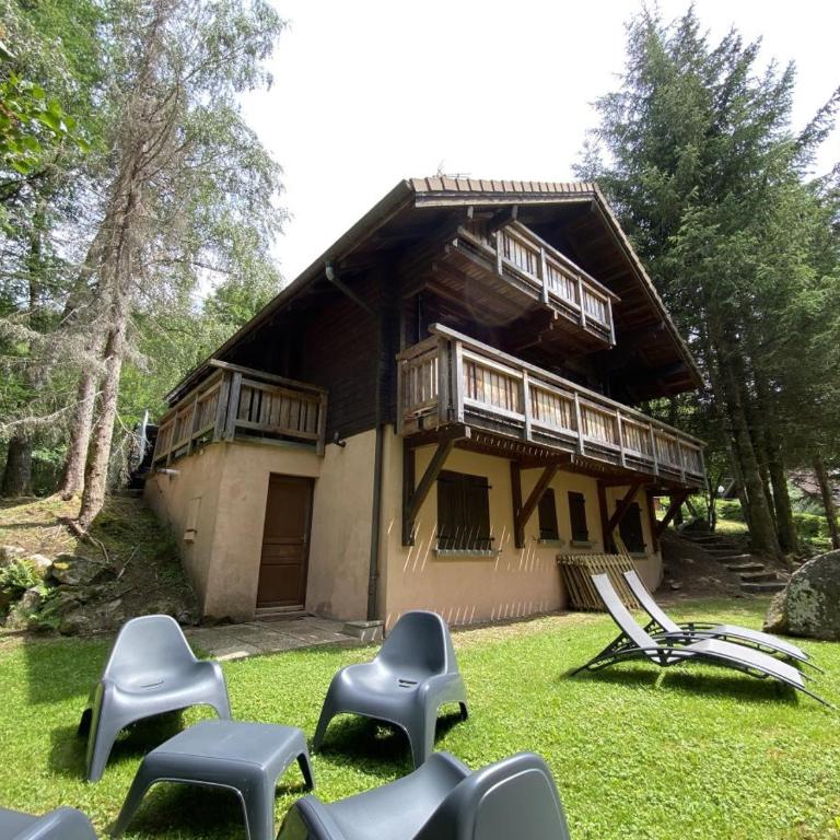 LE SKIEUR Chalet en bois - Three-Bedroom Chalet - 29