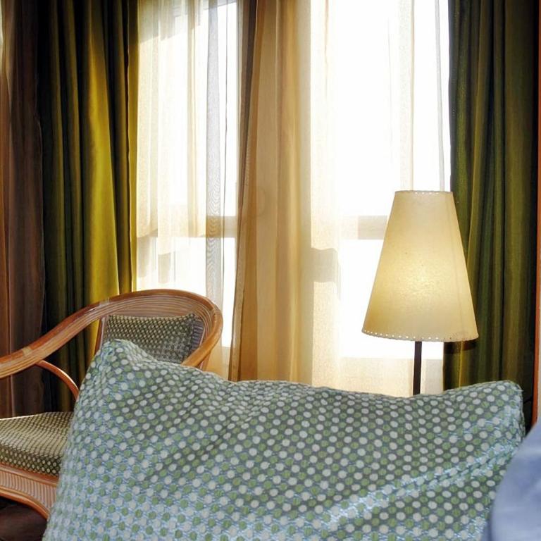 Beachfront Holiday Apartment in Benalbeach - Apartment with Sea View - 14
