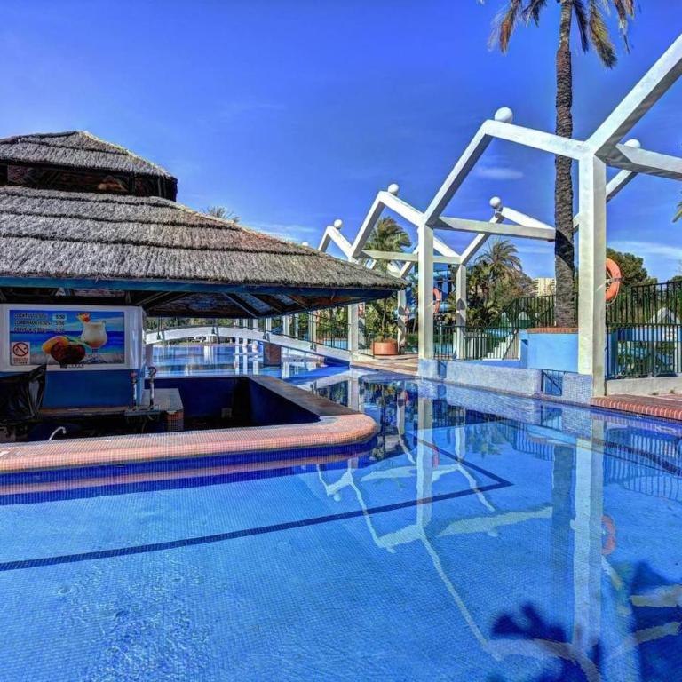 Large Apartment Side Sea View Benalbeach - Apartamento con balcón - 21