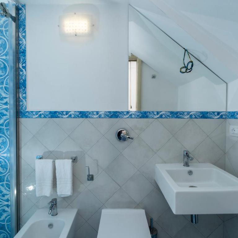 Guest House La Piazzetta - Camera Matrimoniale Standard - 7