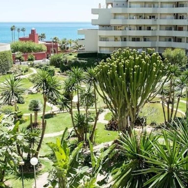 Apartment Large Terrace Sea & Mountain Benalbeach - Apartamento con terraza - 47