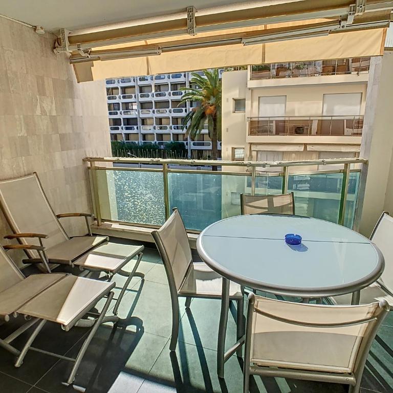 Appartements de Standing Cannes Centre - Appartement Supérieur 2 Chambres - 3 Rue Henri Ruhl - 8