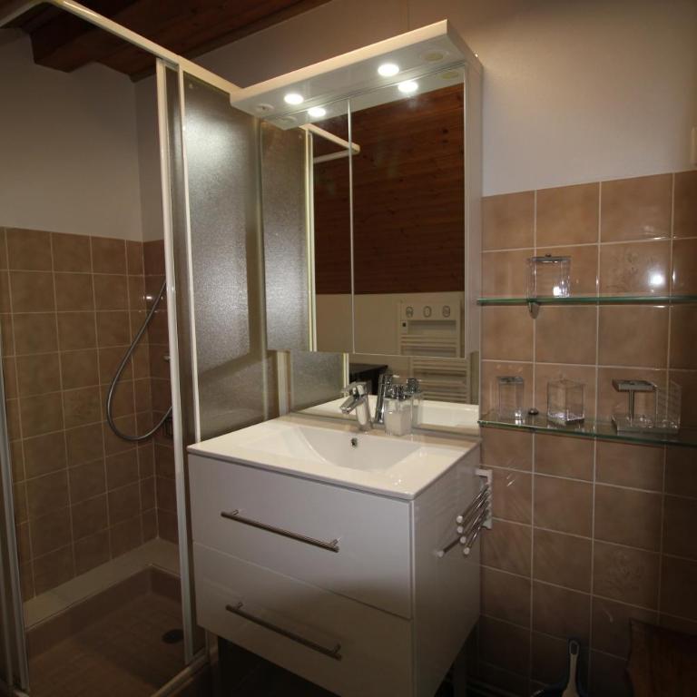 Chalet Les Aubarettes - Maison 3 Chambres - 26