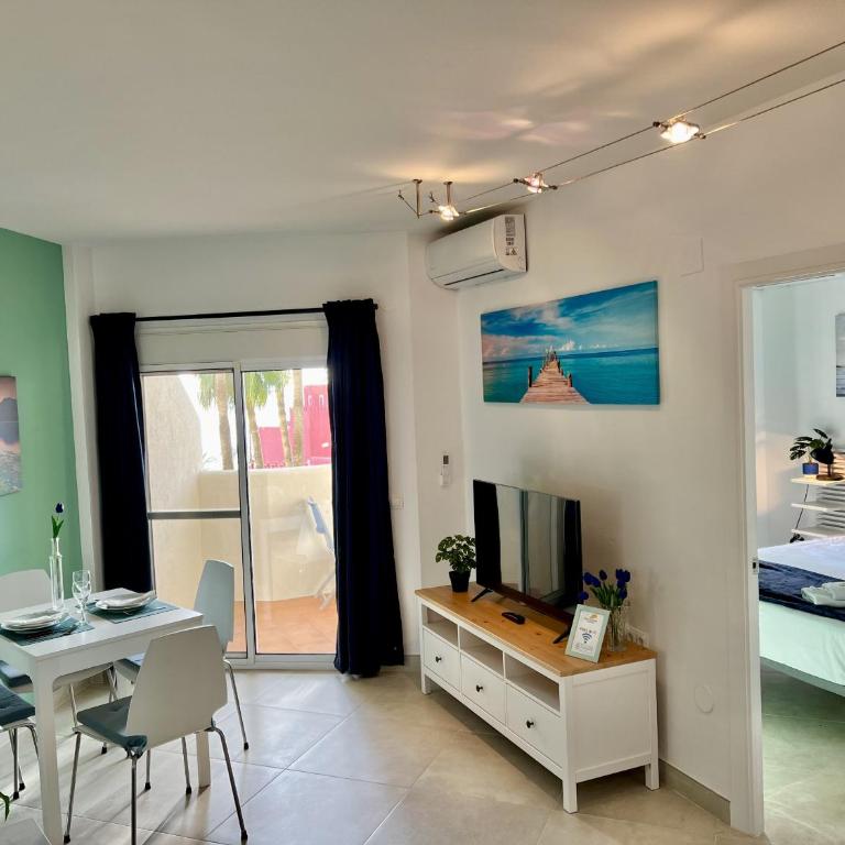 Modern Front Sea View Apartment in BenalBeach - Apartment with Sea View - 10