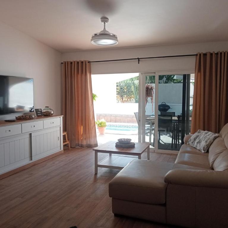 Beautiful Holiday Villa with heated private pool, Los Cristianos - Casa de 3 dormitorios - 24