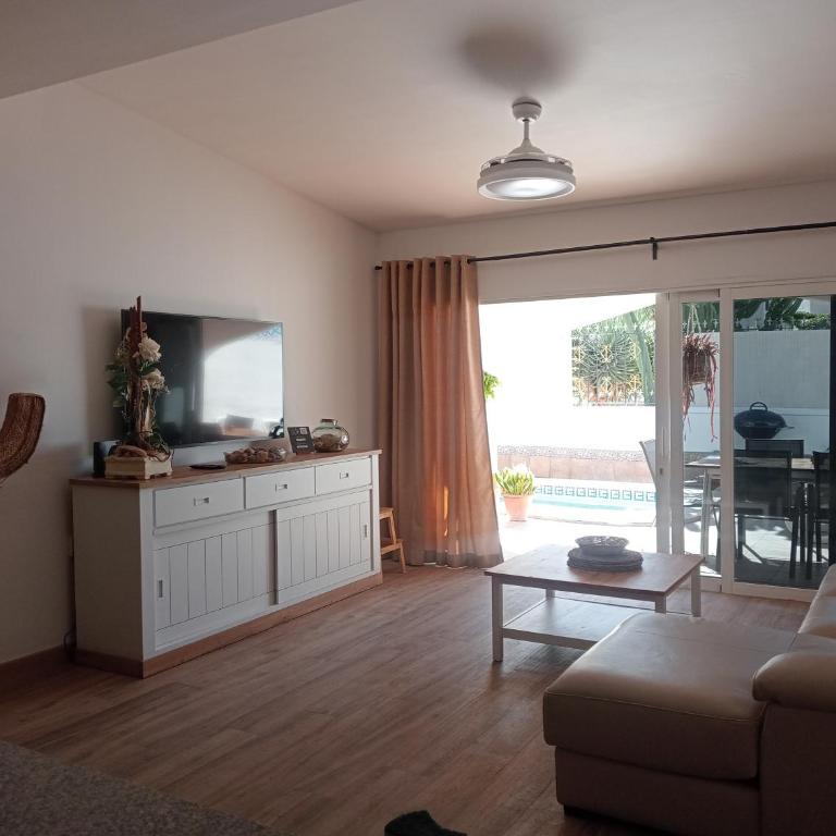 Beautiful Holiday Villa with heated private pool, Los Cristianos - Casa de 3 dormitorios - 26
