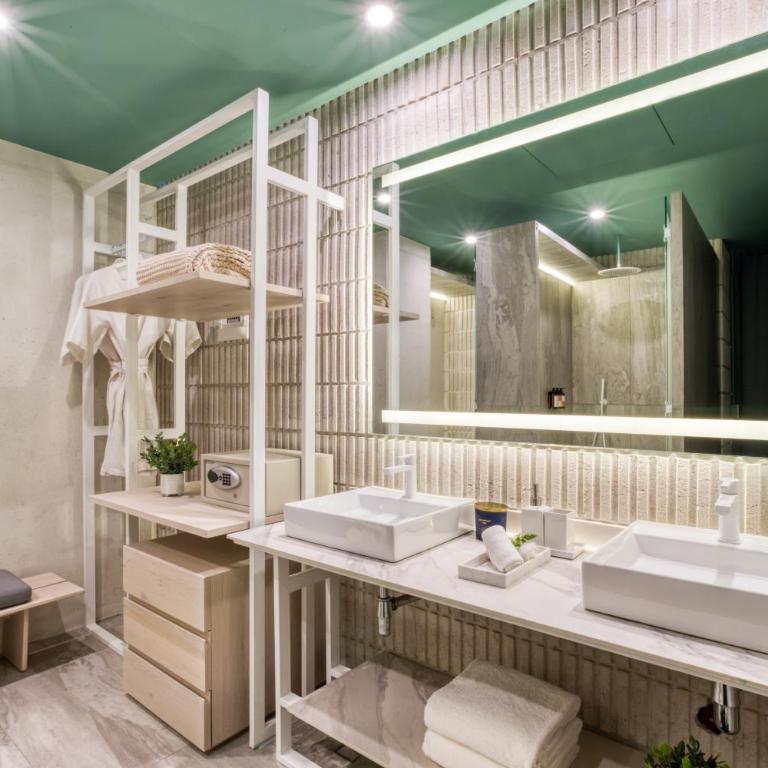 Collections by ULIV Polanco - Suite Estándar con balcón - 2