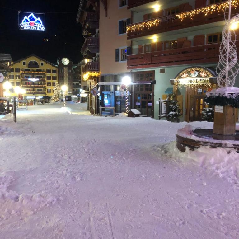 Appartement T3 ARC 1950 skis aux pieds Sauna, Hammam, Jacuzzi - Appartement 2 Chambres - 26