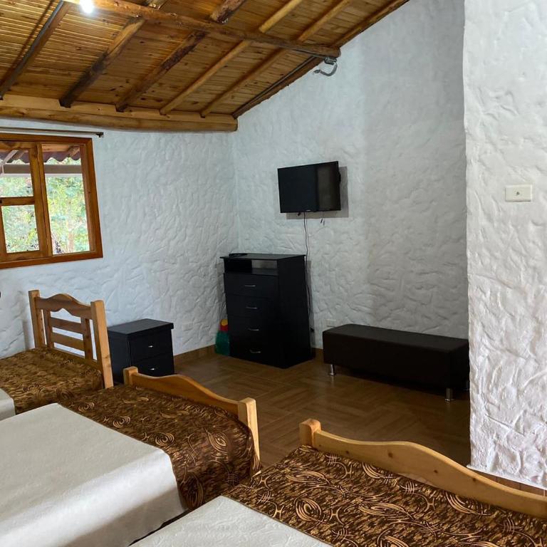 Hotel Campestre Inaoska Ecospa - Habitación Cuádruple Clásica - 2