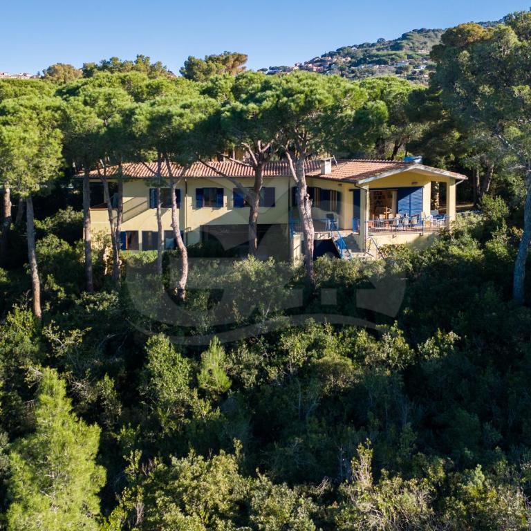 Villa Madonna delle Grazie con accesso privato al mare - Goelba - Villa con Vista Mare - 1