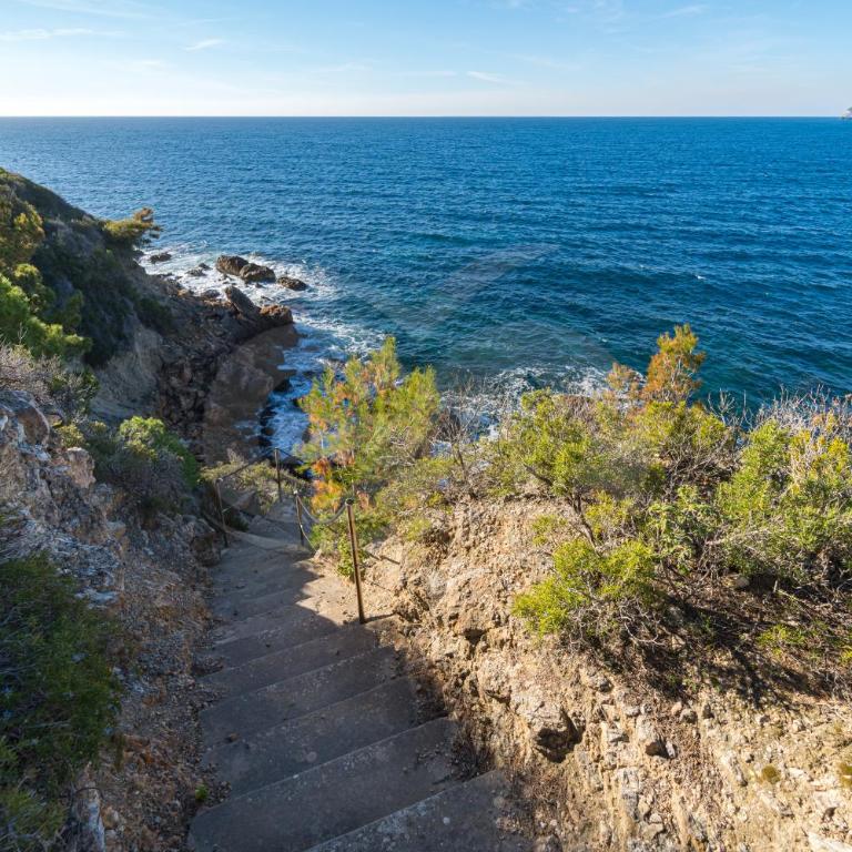 Villa Madonna delle Grazie con accesso privato al mare - Goelba - Villa con Vista Mare - 3
