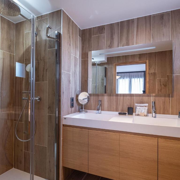 Spacieux 4 chambres à Courchevel avec parking et wifi - FR-1-563-136 - Apartment - 6